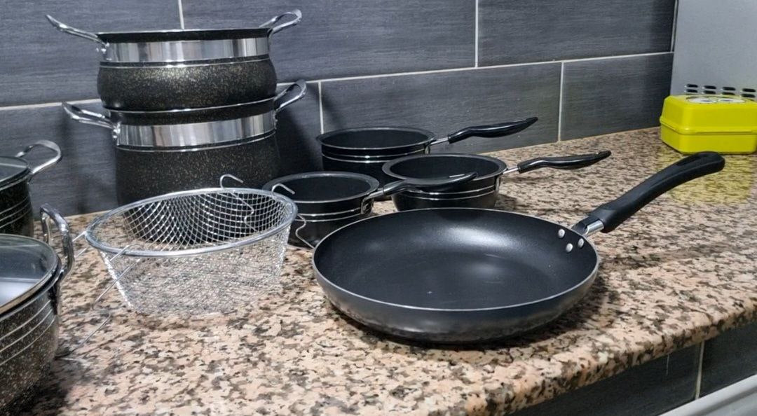 طقم مطبخ إيطالي